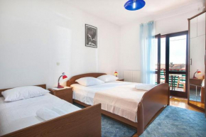  Apartment Podgora 2604a  Подгора